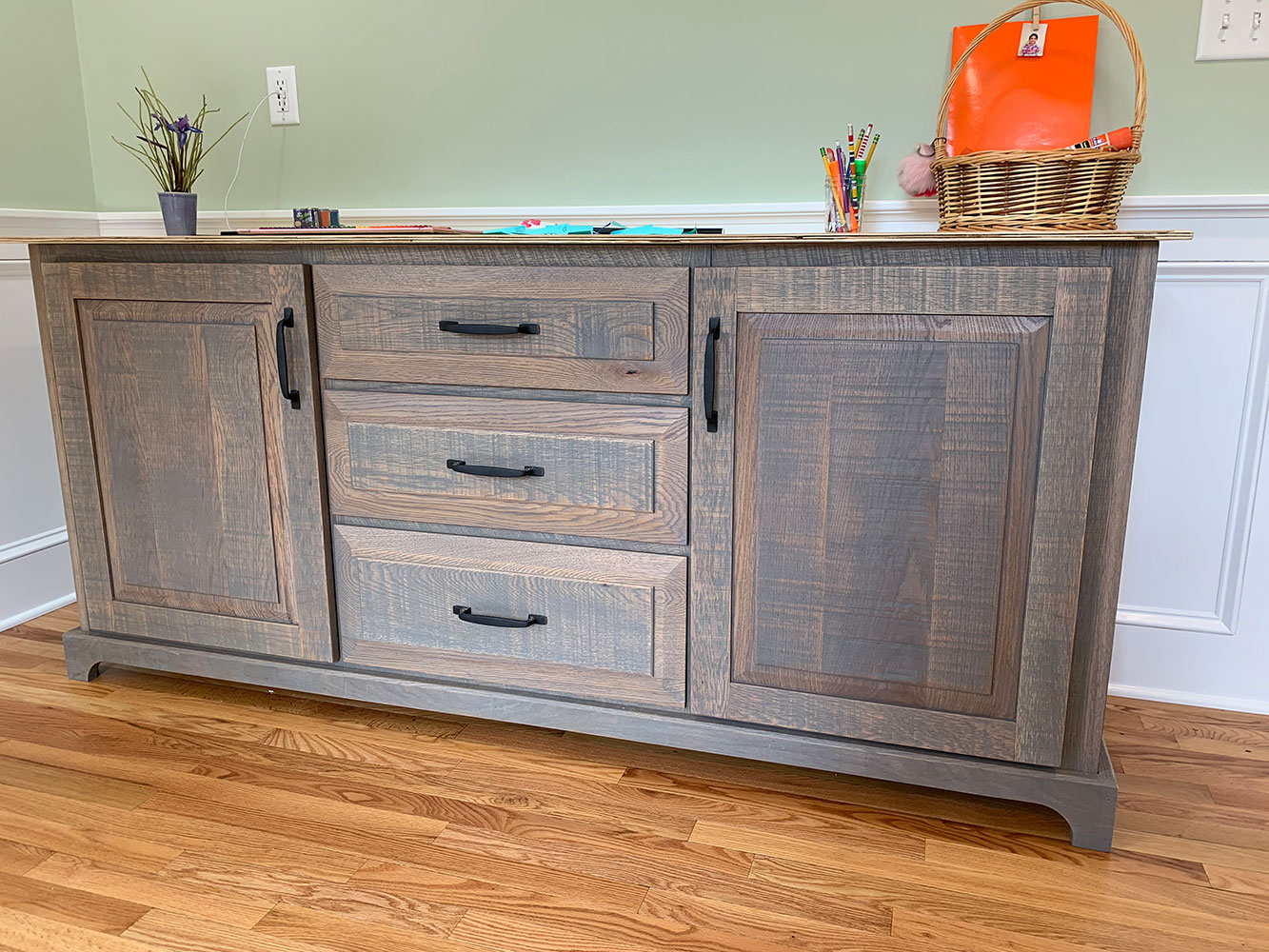 otherdeer_dining_015