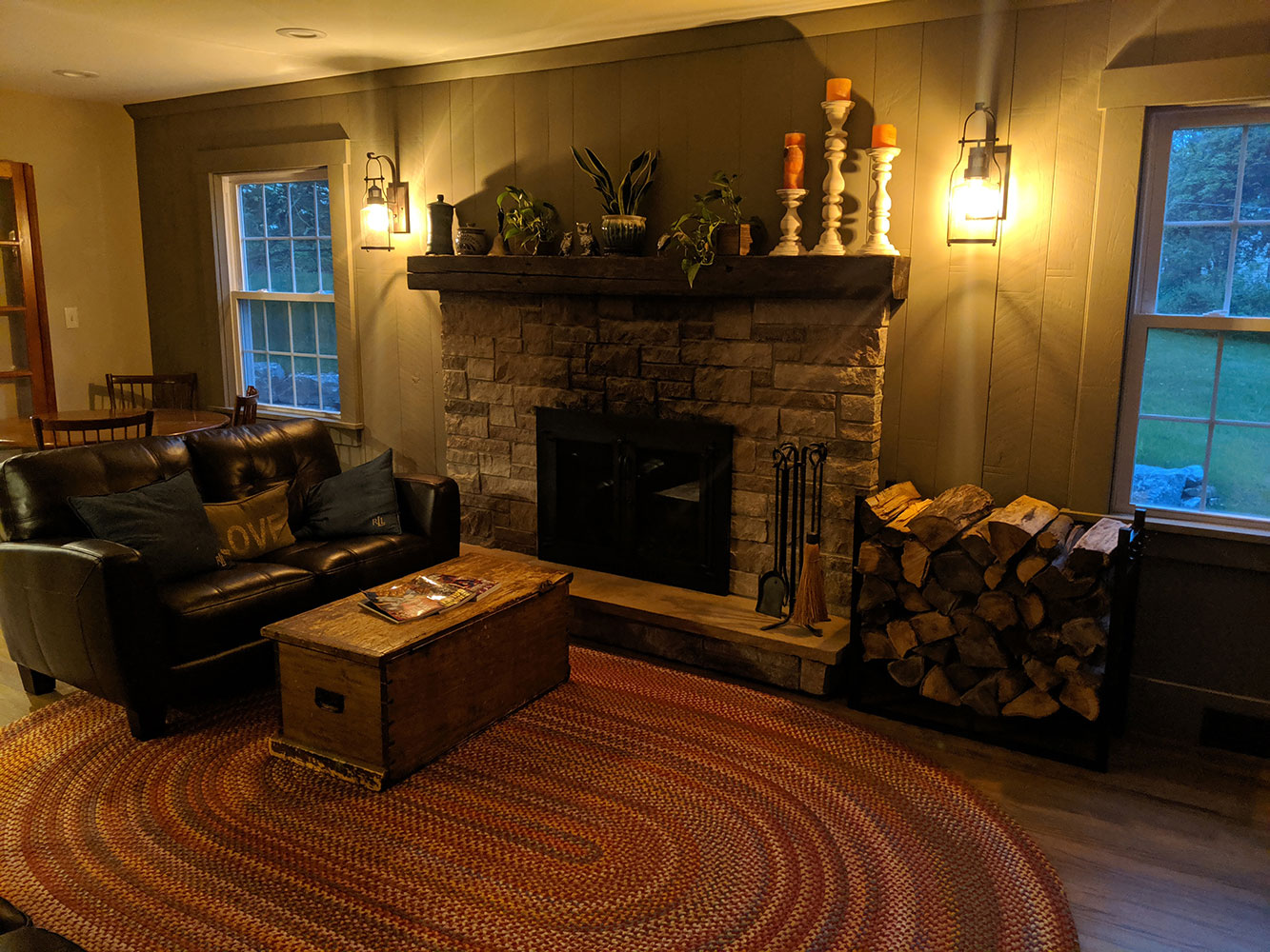 otherfalls_living_001